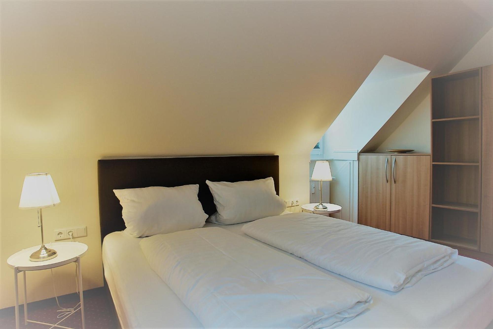 Friesischer Hof, Ferienwohnungen Mit Indoor Spielplatz, Kostenfreien Parkplatz Und W-Lan Hage Kamer foto
